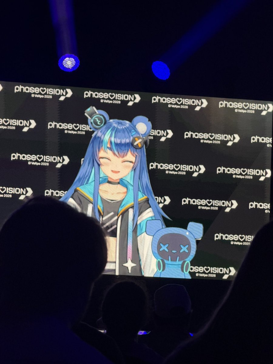SloppierKitty7's tweet photo. Got to meet up with a friend on the way out and chat for a bit and that was quite nice Will post Haul once I’m home https://t.co/tQ6t6AXq3j