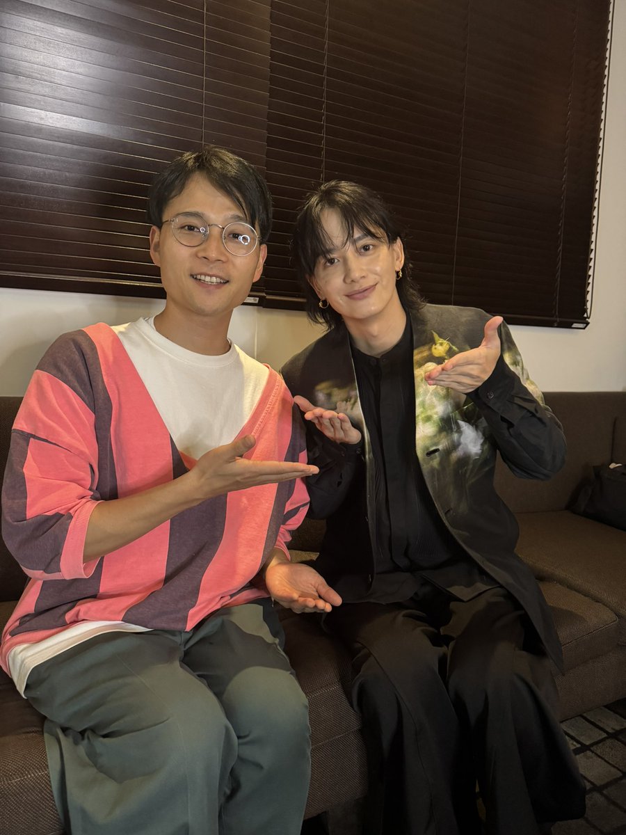kento_leo9's tweet photo. 『小野健斗BirthdayEvent2026』終わりましたー👍
今回盛り上げてくれた龍星&amp; 拓希&amp;かず&amp;凌&amp;MCの小野島さんに最強の感謝を🥺
祝いに来てくれたファンの皆様も心から溢れ出るほどの最大のありがとうを🙇
37歳を生き抜くエネルギーをいただき、これから作品を通して恩返しさせてください😌次は新テニで🎾 https://t.co/IQPLKCcw7J