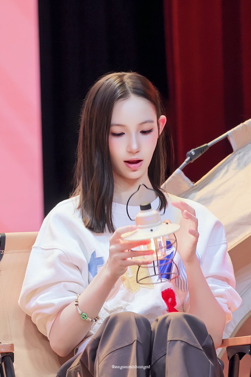 hanispics's tweet photo. so pretty #yihani ˚˖𓍢ִ໋🌷͙֒✧˚. https://t.co/EaOCwqGhqS