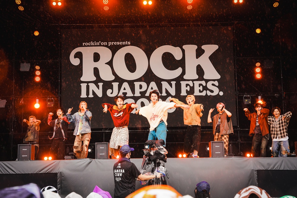 Billboard_JAPAN's tweet photo. ＜ライブレポート＞超特急、ロッキン初登場で”完全燃焼”
https://t.co/LCOZ19qDrD

#RIJF2026 #ロッキン #超特急 https://t.co/BwEM3m5YDi