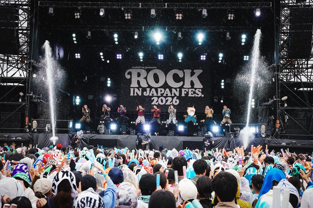 Billboard_JAPAN's tweet photo. ＜ライブレポート＞超特急、ロッキン初登場で”完全燃焼”
https://t.co/LCOZ19qDrD

#RIJF2026 #ロッキン #超特急 https://t.co/BwEM3m5YDi