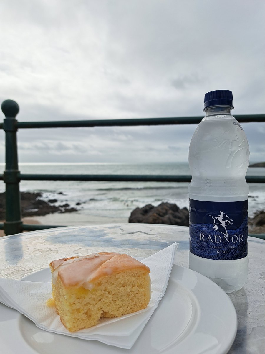 AuthorTracyRees's tweet photo. Editing today. Midway break for a blow (it is VERY blowy) and treats at Surfside. A very wonderful, Welsh, autumnal way to pass an hour. Back to Dubrovnik in summer 1858 now...
#editing #books #historicalfiction #thebrightwatersisters #walking https://t.co/X8s5UE9wy0