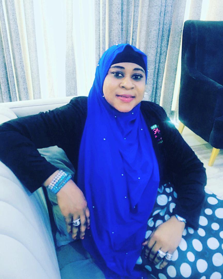 faolatchemist's tweet photo. Dr Fatimah Olusola is the Founder/CEO of FAOLAT Chemists. She's an amazing visionary &amp; passionate entrepreneur dedicated to proferring solution to Fertility, Skin &amp; General Health issues. 
Her incredible Ambass Herbals🌿brand of pharmaceuticals are nothing short of extraordinary! https://t.co/auBAd4cJib