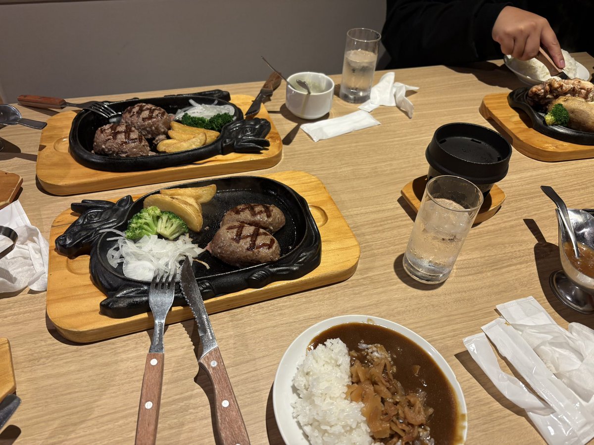 mchiki111's tweet photo. 2週連続ポケカメンツでビックボーイ https://t.co/2Zt581MkTL