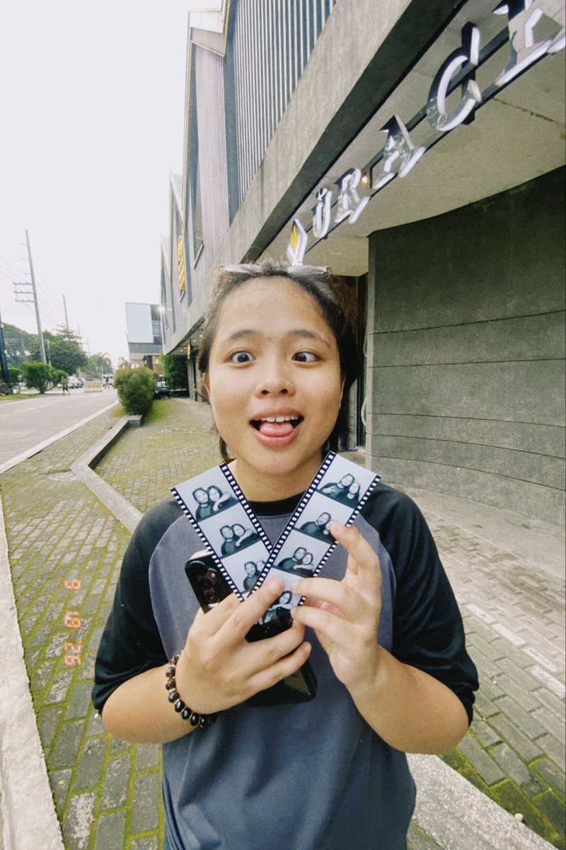 1001069_'s tweet photo. me kc may pic n kay crux https://t.co/cgPdnv0DHr