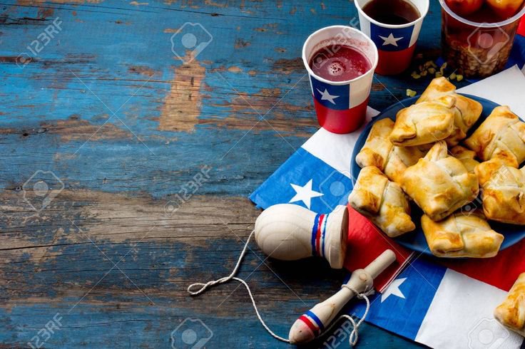 Carolonline's tweet photo. Buenos días por la mañana #FelicesFiestaspatrias https://t.co/isR2k5l6zv