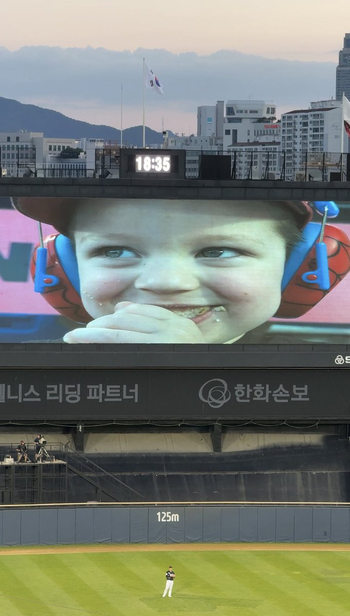 10v2_67's tweet photo. 예뽀니잠실 https://t.co/A1VVLzuy2T