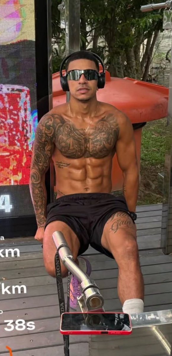 johanramirezv's tweet photo. Weslley 🥵 me derrite de sexy ese macho https://t.co/xrtpav2eHS