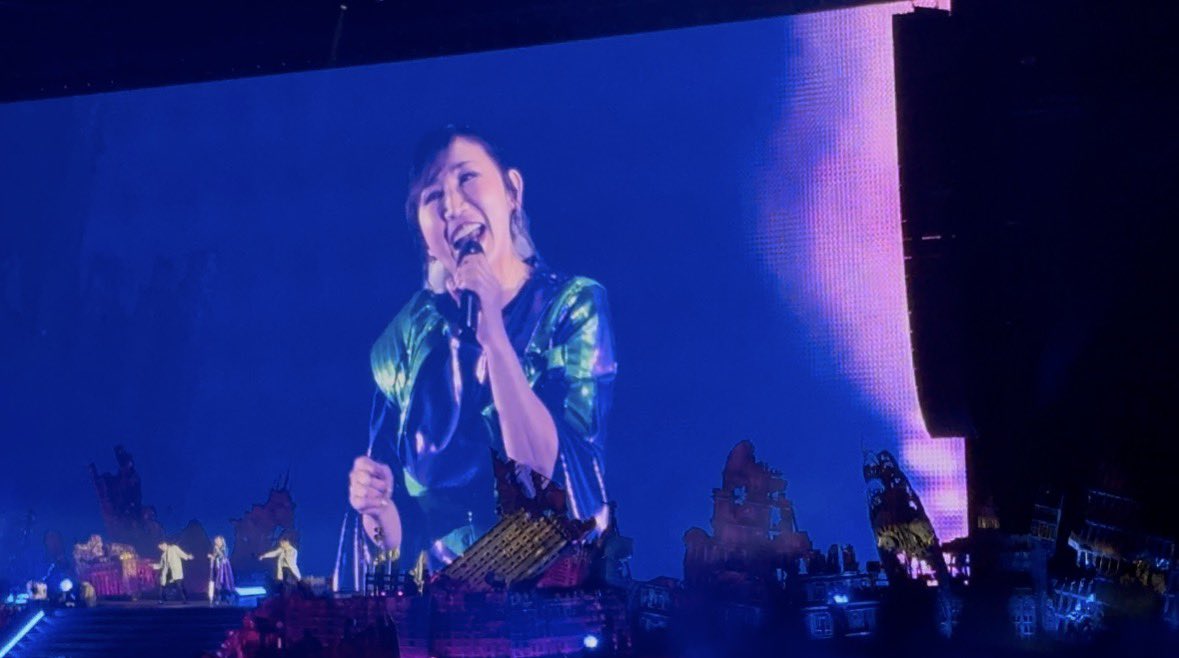 psychicrust's tweet photo. あ…ありのまま 今 起こった事を話すぜ！

お���はTHE WEEKNDのライブを観に来たと思ったら、
いつのまにか高橋洋子さんが「残酷な天使のテーゼ」を歌っていた…

な…何を言ってるのかわからねーと思うが、
おれも何を見ているのかわからなかった…

頭がどうにかなりそうだった… https://t.co/qv2ctfrJoU