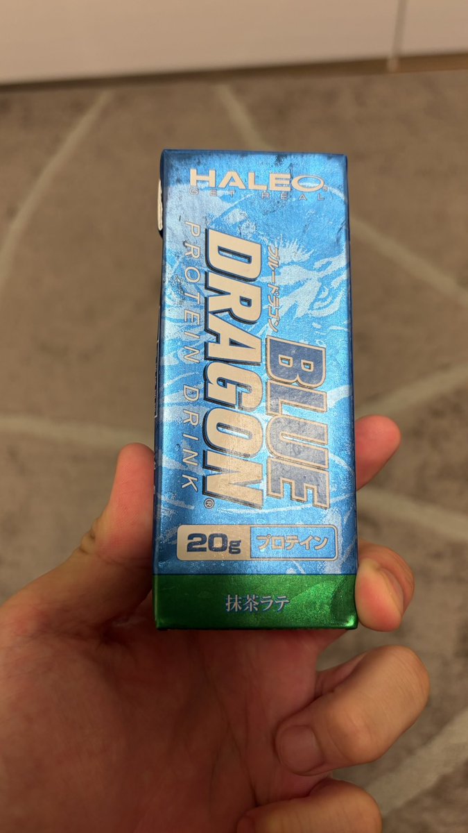 MarverickYF's tweet photo. 土曜　白銀の週

初日
朝活でウルシ達とパラエストラ草加でMMAスパーを5分8R
やった後に疲労で18時半までDOWN⤵️

復活して夜は筋トレ🏋️‍♂️
ドットリフトとケーブルマシンで体鍛えた
帰宅後はコストコで買ったHALEOのBLUE DRAGONを一気飲み！！

この連休で練習しまくるぞーー https://t.co/VKQAxeTECX