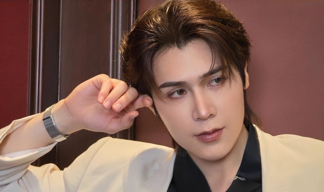 thisis153cm's tweet photo. นี่ก็หล่อจนโมโห 😮‍💨 มาโอ๋เลย https://t.co/QEumpuMN3R