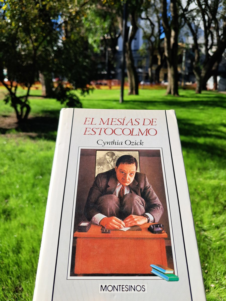 Eternauta1's tweet photo. Recien llegado: El mesías de Estocolmo de Cynthia Ozick. Montesinos, 1989. @Pere19571 . https://t.co/Lgs0rJbvNa