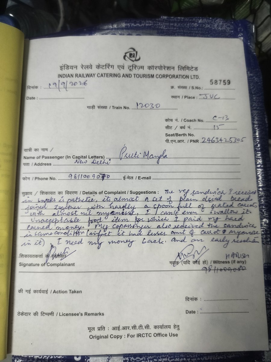 harish_dce's tweet photo. @RailMadad Travelling in 12030, PNR 2463425305, C-13, Berth 15 &amp; 16. Just look at the food quality. From what angle its looking like veg sandwich. Pathetic food quality. The vendor is big cheater. Register my complaint immediately and refund me food amount. https://t.co/T3aSFT9ul1