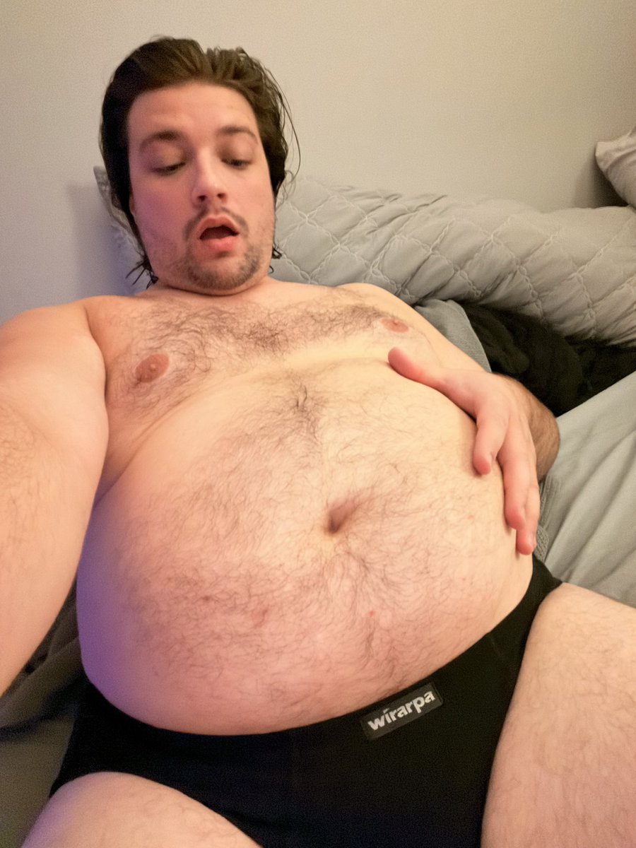 Dad_Bod_Thicc's tweet photo. The fatter you make me, the greedier (and hornier) I become 😍😵‍💫 https://t.co/sT0Czg8r3h