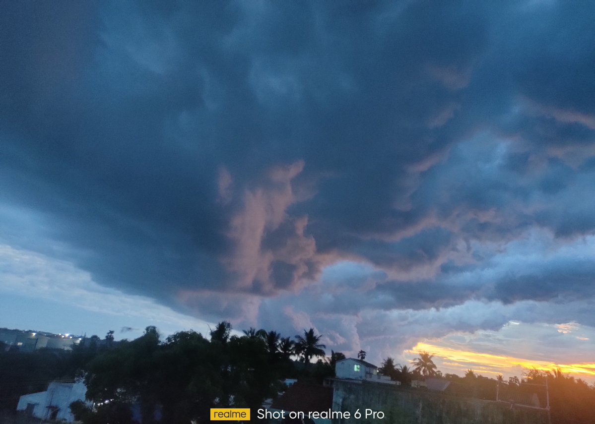 MassViper66's tweet photo. Climate Right Now 😍🌧️ https://t.co/o9soz6ZXm4