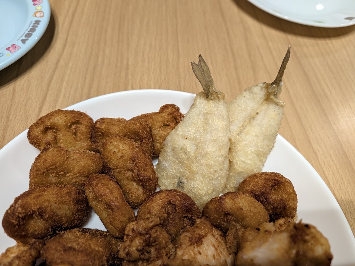 aoidman's tweet photo. 鱚は天ぷら、カサゴはお刺身で。
ご馳走様でした。美味しかった。命に感謝。 https://t.co/n4CUnKmK0h