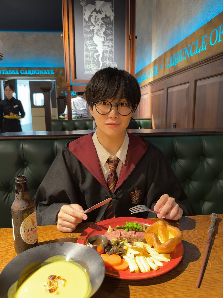 daichi_mori0719's tweet photo. ←黒髪派リポスト
　　　　　　　　　　　金髪派いいね→ https://t.co/12RBFjbSBW