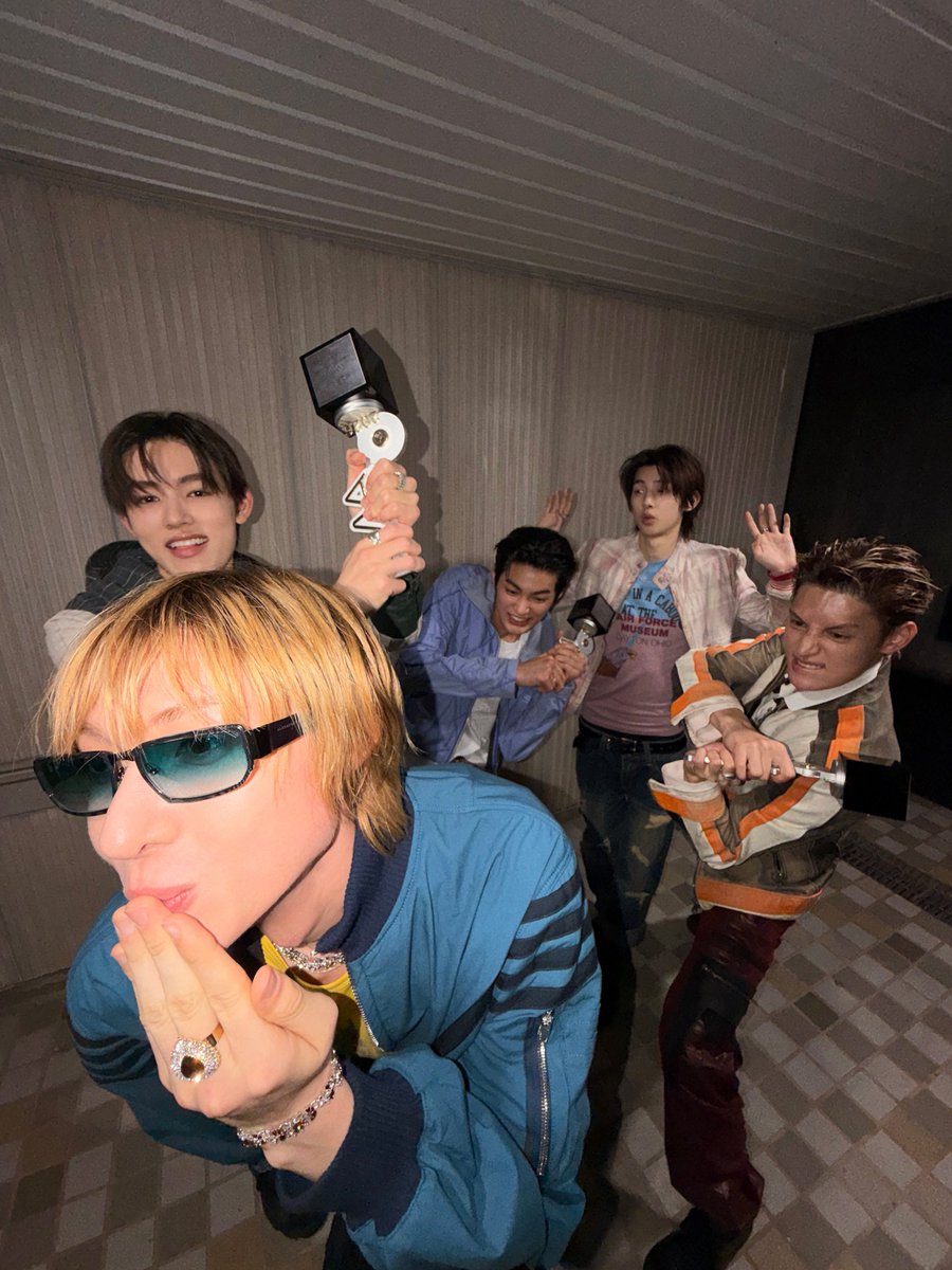 cortis_bighit's tweet photo. #가져와_new_pic 📸
260919 2026 𝗧𝗛𝗘 𝗙𝗔𝗖𝗧 𝗠𝗨𝗦𝗜𝗖 𝗔𝗪𝗔𝗥𝗗𝗦

#CORTIS #코르티스 
#CORTIS_TNT #CORTIS_REDRED 
#GREENGREEN https://t.co/i6ZNXuwS3l