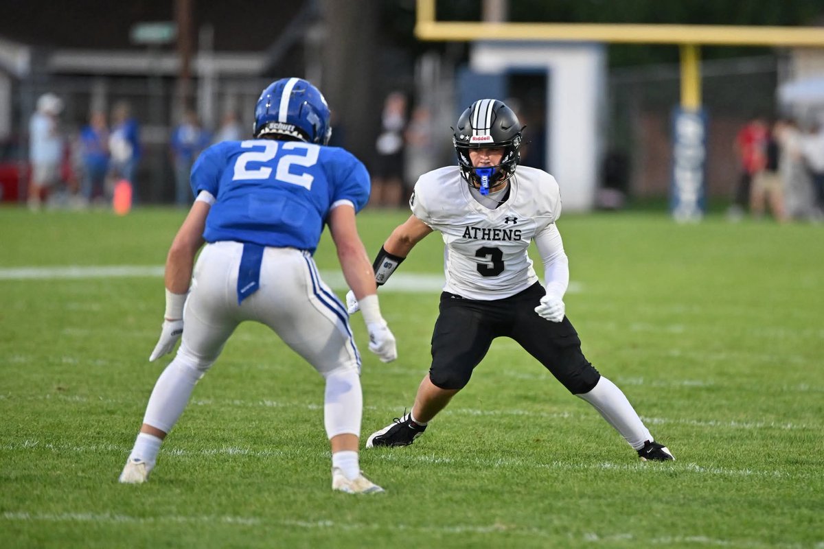 GageMarmor10's tweet photo. Huge team win against a tough opponent in South Williamsport. 17-7. I got my first start at cornerback this week too. I had 3 catches for 45 yards and 2 TDs. On defense I had 2 solo, 2 assists, and a PBU.
@Coach_Rankl @CoachLo804 @CoachTyMcGowan @CoachBernocco @LackLifeTECoach https://t.co/YXOsJjrS7E