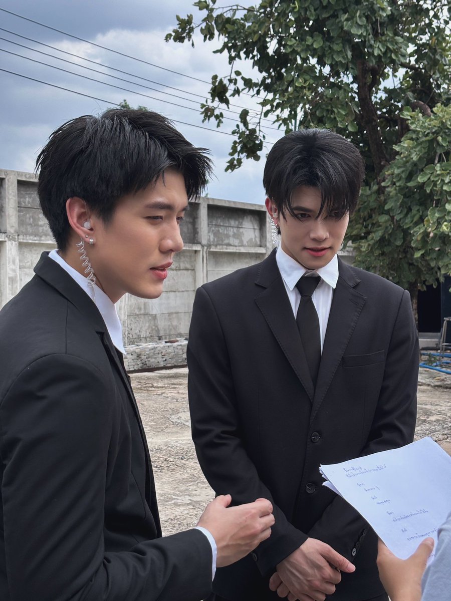 epnewsonline's tweet photo. คัมแบ็กแล้ว! “กันกัน กัญจน์” เปิดตัวโปรเจกต์ใหม่กับค่ายดัง FC จับตาคู่จิ้นป้ายแดง เคมีจะปังแค่ไหน?

#กันกันกัญจน์ #กันกันเตียวสุวรรณ #ข่าวบันเทิง #ข่าวซีรีส์ #นักแสดงซีรีส์ #คู่จิ้นคู่ใหม่
#Fansgun #gungunhd

🔗 https://t.co/OwGXhtVWv1 https://t.co/TBKNXxqstp
