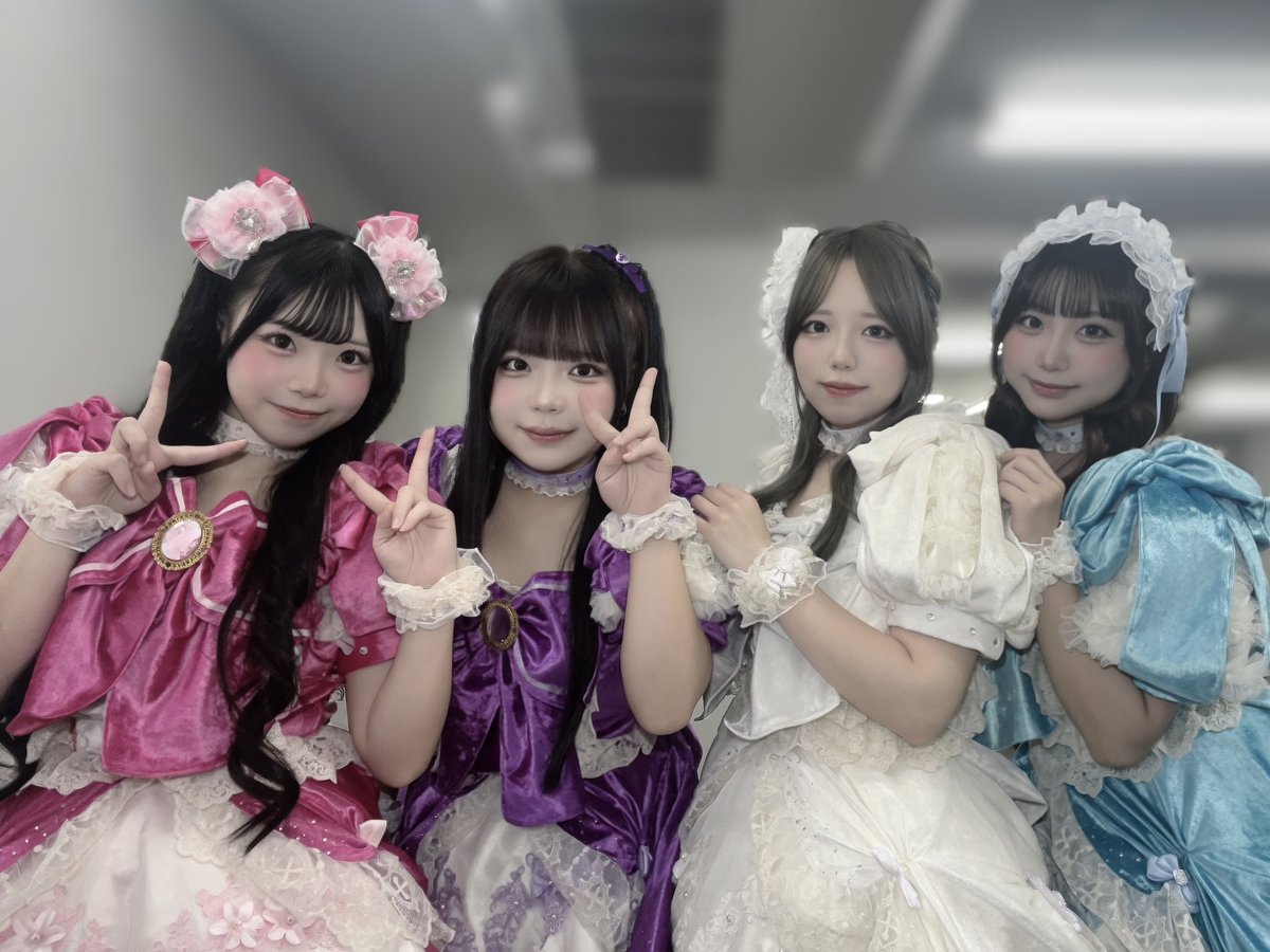 Imfrom_idol's tweet photo. 『POP IN FESTIVAL 2026 ~ #PIF2026 ~』
ありがとうございました🏰🎀

🤍詠夢ユラ @imfrom_yura
🩷羽沙乃るか @imfrom_ruka
🩵水城さえ @imfrom_sae
💜姫乃音 @imfrom_oto

NEXT⬇️
9月23日(水・祝)
『POP IN FESTIVAL 2026 ~ #PIF2026 ~』
に出演させていただきます📚❤︎˖ ࣪⊹

会場‣‣日暮里ネコシアター
📷全曲撮影可能

🎤11:25~11:45
📸11:55~12:55

#あいふろ
