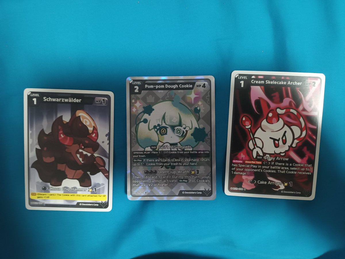 miss_sasikant1's tweet photo. Oh but I got a...a black deck card. 

#cookierun
#cookierunbraverse 
#tradedcardgame https://t.co/Vh7FgkjUEt