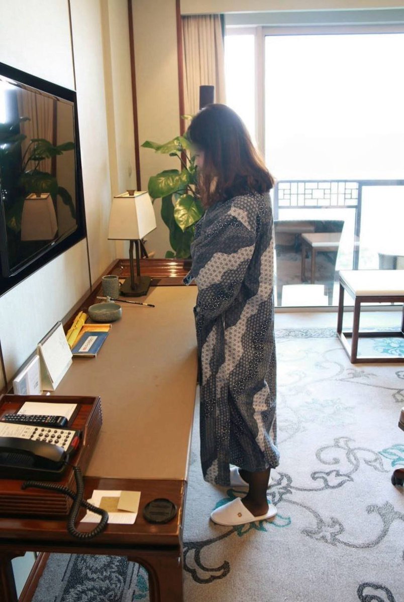 Shreya__zz's tweet photo. 带上老婆和丝袜👉去享受难得的二人世界 https://t.co/ouxzd86FAX