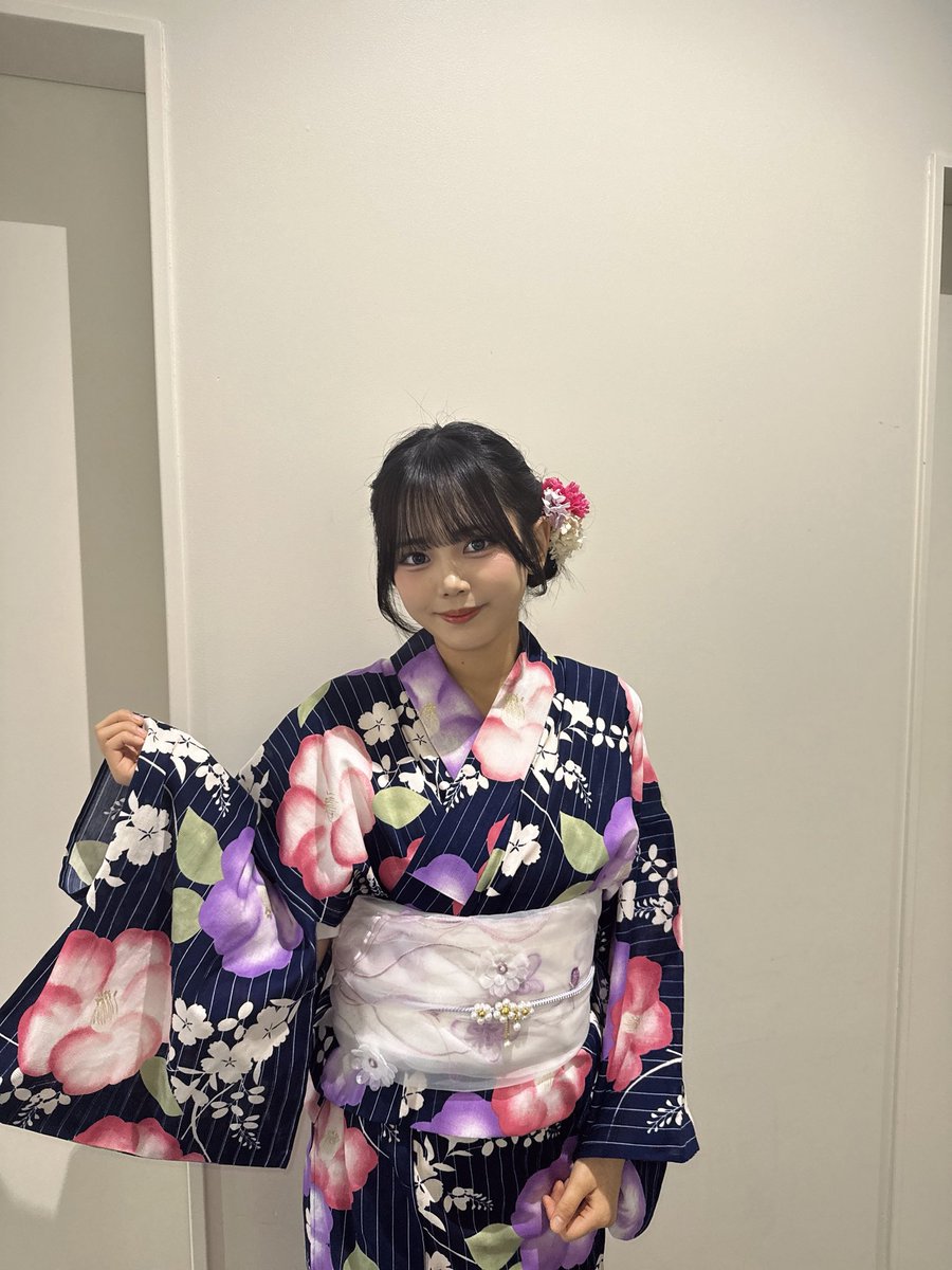 IKUNOchan_Buu83's tweet photo. #Boostyファンまつり2026 1日目
ツーショット撮影会ありがとうございました📸

浴衣似合ってましたか〜？👘

おしゃべりしたり、久々にみんなとツーショットとれて嬉しかったよ〜！！ https://t.co/KcVFZcvS4o
