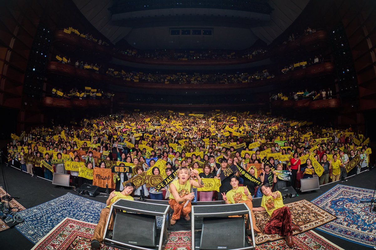 ftisland_japan's tweet photo. ＼2026 FTISLAND TOUR 0 — XIX — III 'FaTe' in JAPAN／
神戸公演1日目、終了‼︎⏰

今日も最高に熱い時間を一緒に過ごしてくれた #Primadonna のみんな、ありがとうございました🔥

明日ももっと熱く盛り上がりましょう❤️‍🔥

🎟️一般チケット発売中‼︎
https://t.co/xIM2gke8uH

#FTISLAND #FaTe https://t.co/oCBb6QnSdU