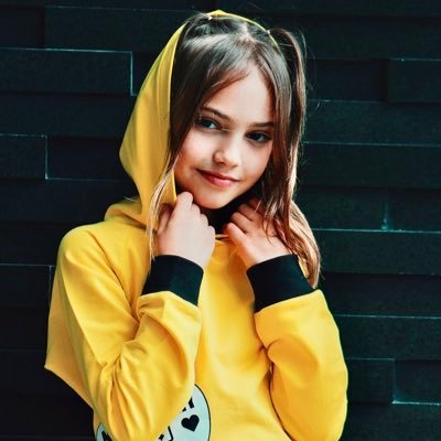 MoeccoMoe's tweet photo. @GoonJerk1416 I get your point, but as a big fan of hers for years, I forgive her for being corny! https://t.co/d15wv3dMEl