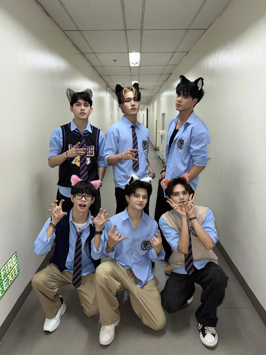 DAYONEOfficial_'s tweet photo. 🐺🐈‍⬛🕷️🐹🐻‍❄️🦉

DAYONE SM CITY MANILA STORIES
#DAYONEOfficial #DAYONEFindTheirStories https://t.co/St9rMgiVPl