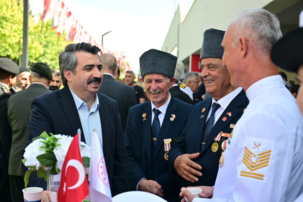 oktayyilmaz16's tweet photo. Valiliğimiz tarafından düzenlenen 19 Eylül Gaziler Günü Anma Programı’nda vatanımız uğruna mücadele etmiş kahraman gazilerimizle bir araya geldik.

Onların hatırası, bizlere emanet edilen bu güzel vatanın ne büyük fedakârlıklarla bugünlere ulaştığını bir kez daha hatırlatıyor. Rabbim her birinden razı olsun. 🇹🇷

📍Mihraplı Şehit-Gazi Dernekleri Yerleşkesi