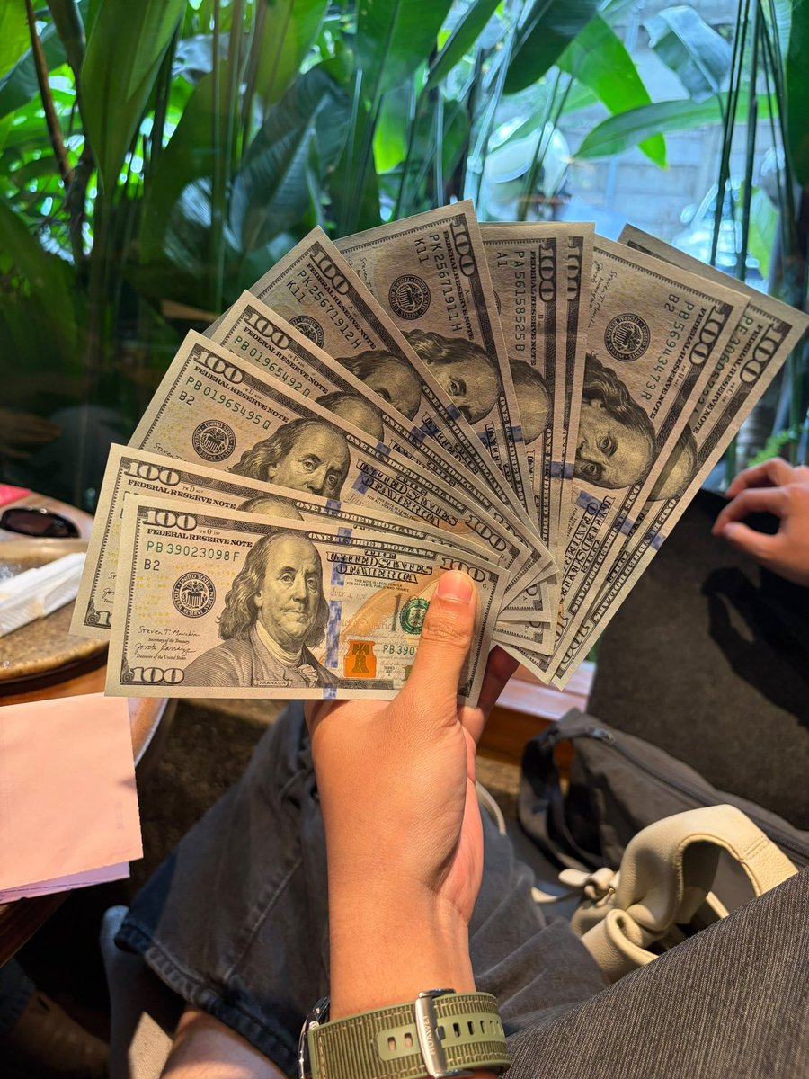 TalonXBT's tweet photo. about to getting married but my hand can’t stop printing

kalau gak trading rasanya sakau😭 https://t.co/xPWrq2mRpK