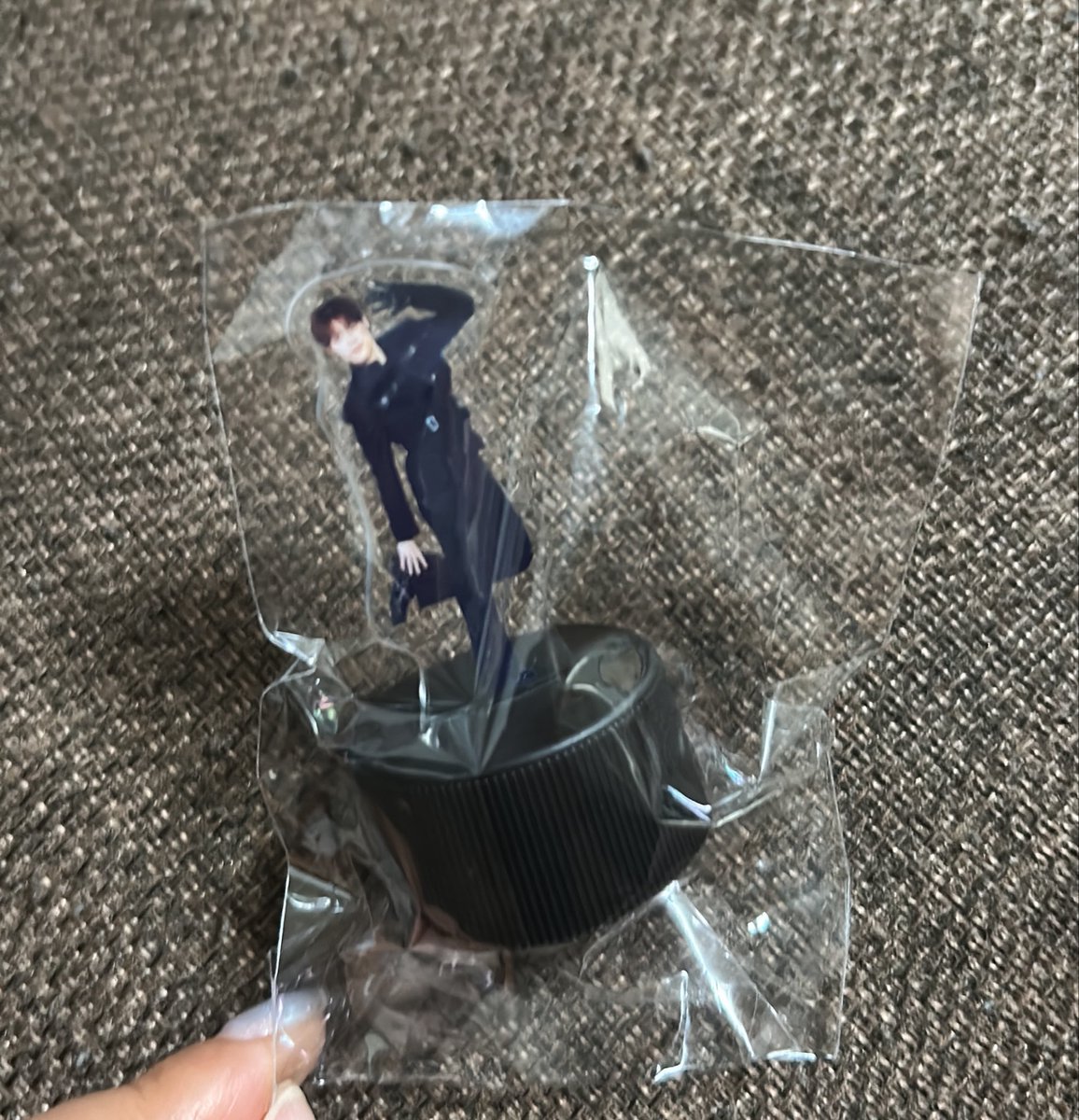 ini_doubleone's tweet photo. @b4zrhdh 検索より失礼致します。
木村のキャップアクスタを所持しております。同種シュウとの交換は可能でしょうか？郵送希望となります。ご検討の程よろしくお願いします🙇‍♀️ https://t.co/ej7S9ktzBD