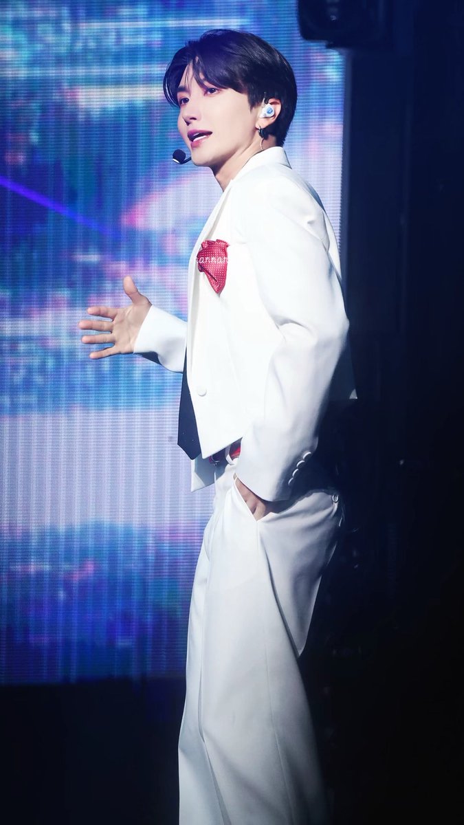 kngynn11's tweet photo. 흰옷의 천사 오빠, 멋진 사람이 입은 좋아하는 옷, 좋아해 260919 #leeteuk
#박정수
#이특
#利特
#朴正洙
#parkjun https://t.co/kGkgitmZDx