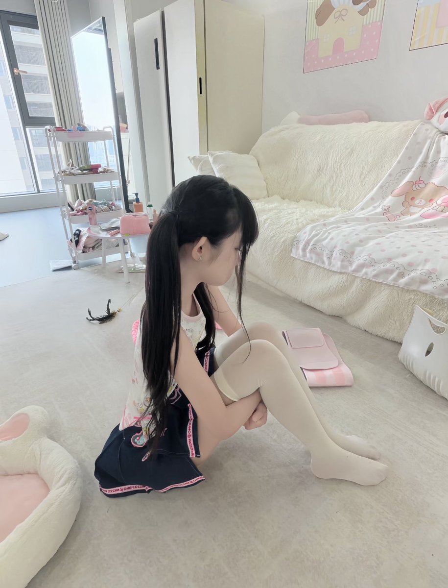 Wrublasty's tweet photo. 第一次玩推  

为什么非要加微信啊？  

加qq不可以吗   加的留言2 https://t.co/CIGvJqL2XI