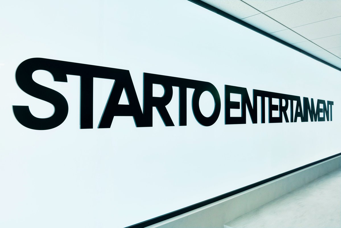 oricon's tweet photo. STARTO社、timelesz・猪俣周杜の逮捕、謹慎を発表
正式処分は「当局の処分が確定し次第」【全文掲載】
https://t.co/RYaHg9UqJX

STARTO ENTERTAINMENTは19日夜、猪俣容疑者が逮捕されたことを正式に報告。当面の間は謹慎、正式な処分は今後、公表するとした。ファンや関係者に加え、被害者には「心より深くお詫び申し上げます」と謝罪した。