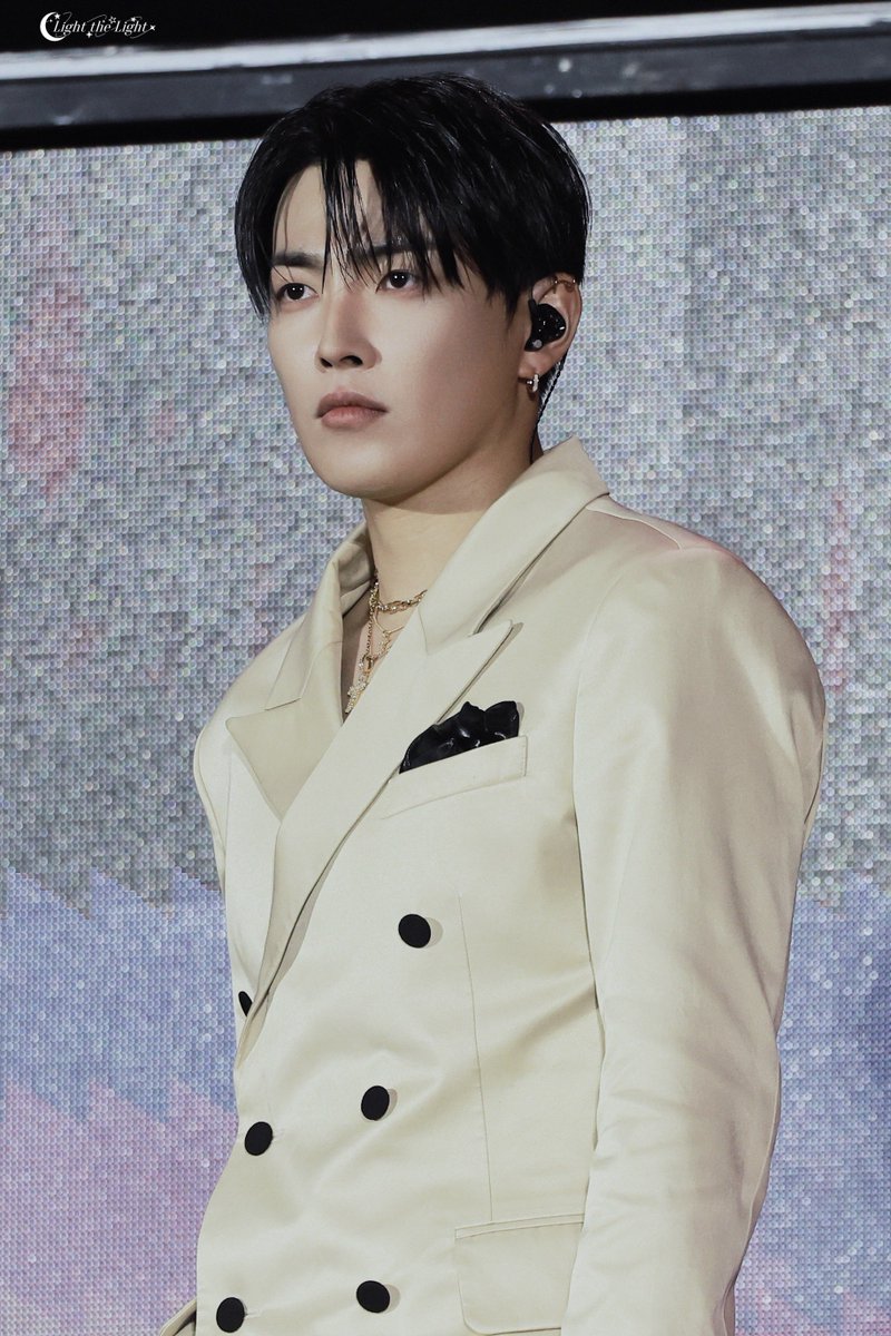lightthelight98's tweet photo. 260919

#에이티즈 #ATEEZ #홍중 #HONGJOONG #ENOuGH https://t.co/SAHKo2wz60