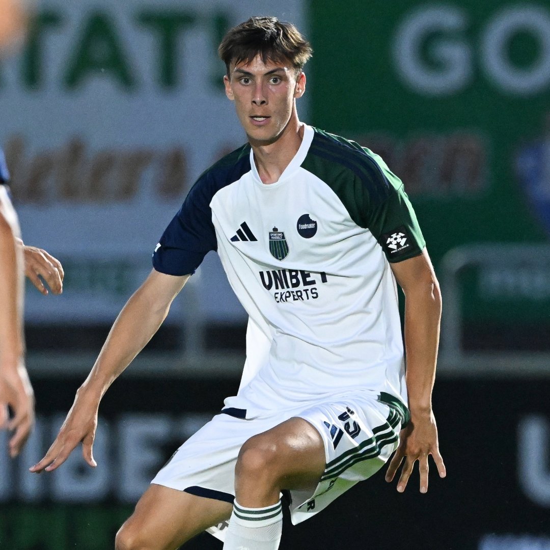 DAZN_BEFR's tweet photo. 🇧🇪 Sporting Hasselt - Beerschot
🕚 EN DIRECT à 16h00
📲 L’app DAZN
🔗 https://t.co/qOw4ZsRnIO
🎙️ @OdvartJames

#HASBEE https://t.co/hLN6bP8JtW