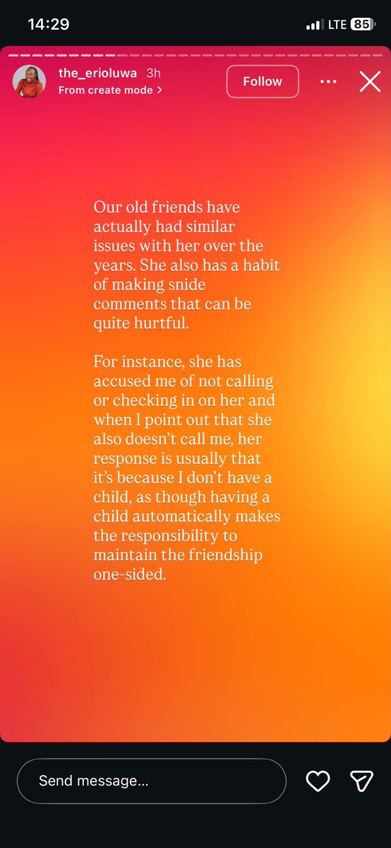 Hardeyshewah4's tweet photo. This is the full gist here😹😹😹
Even her husband dey follow her move mad.
The story long small https://t.co/3MG9sCGOmU