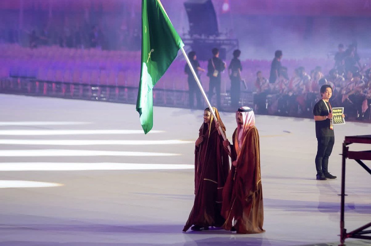 _yaraboxing's tweet photo. شرف أعتز به، أن يتم إختياري لحمل راية أغلى الأوطان ضمن بعثة المملكة العربية السعودية في اليابان🇸🇦🌟
رايةٌ أحملها بكل فخر، وأمثلها بكل ما أملك.. https://t.co/WC8qZYKesC