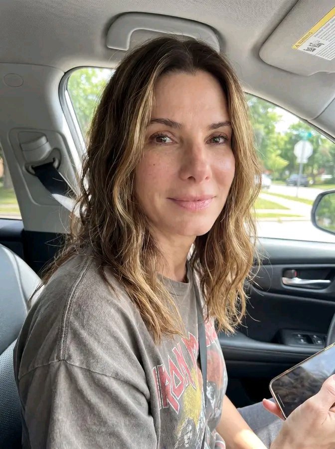 messageprivate6's tweet photo. I Don't know if my lovely husband is here with me I would love him so say a good morning to me honey 💕🥰 https://t.co/vKp6pPIVaM