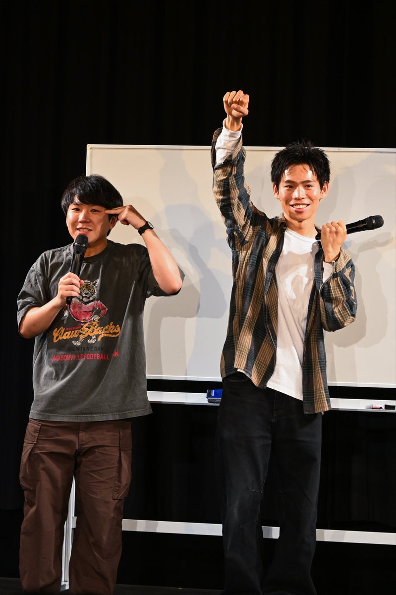 ___and__go's tweet photo. 加賀さんの規模感大きいお金の話も、秋山さんの素敵な家族のお話も、かたつむりを拳で表現してたのもとても良かった🐌
先輩の赤ちゃんの話であんなに悶えられるんだから、加賀さんにお子さんできたら相当な溺愛ぶりだろうなと容易に想像できる😌
（最後は偶然撮れてた後ろ姿💫）
#やっぱなんでもない https://t.co/dENWtAab1W