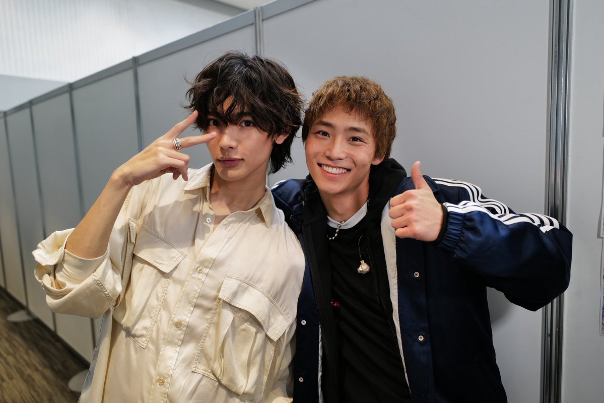 watwing_info's tweet photo. マイナビ TGC 2026 A/W

#NOA さんと📸 @noamusic_japan 
ありがとうございました！！

#マイナビTGC #TGC @TGCnews 
#八村倫太郎 #髙橋颯 
ーーーーーーーーーーーーーーーーーーー
✅10/25〜 Zeppツアー開幕！！
チケット：https://t.co/1OqntUSIwl 

✅27年3月5日 パシフィコ横浜 ライブ決定！
チケット：https://t.co/ad6wniuALC