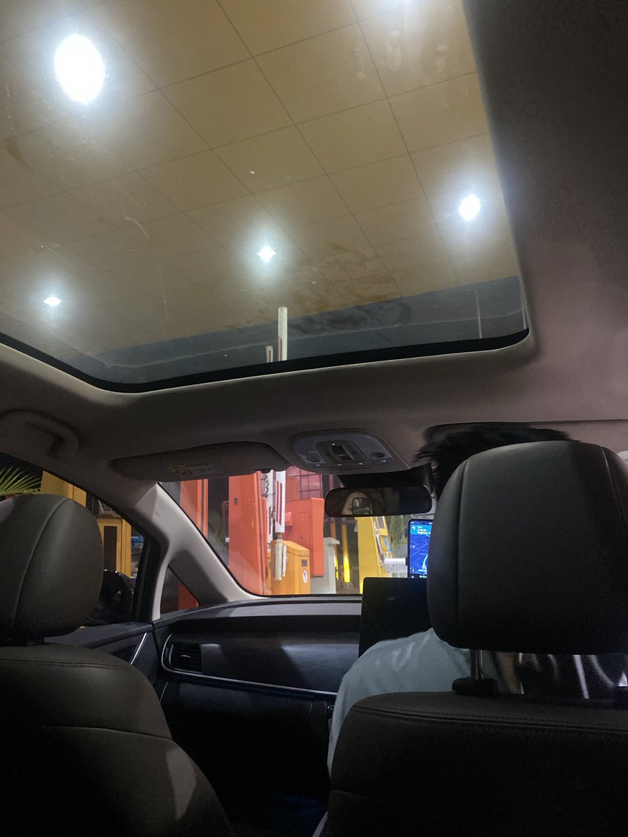 kerangijooo___'s tweet photo. gocar murah dapetnya mobil begini🤣 https://t.co/7jEYEnD72x