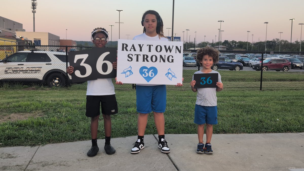 DrPenK's tweet photo. The @RAYTOWNFOOTBALL showed us what strength, courage, and resiliency look like. From kickoff to the final whistle, they played their hearts out for a teammate, and brother. THANK YOU coaches, for leading the way, and Dr. Allen @GV_Schools for your empathy. #RaytownStrong #36๐ https://t.co/F1VuCJB7qp