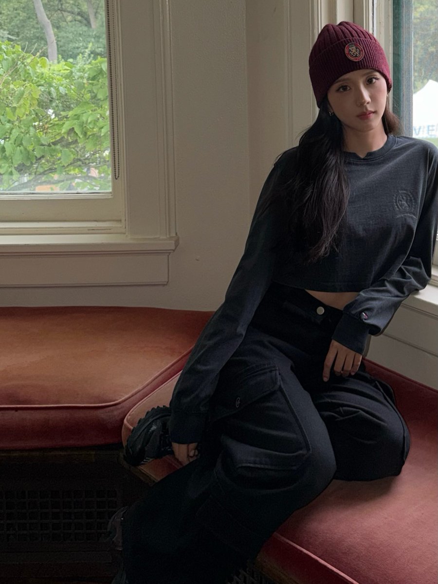 DCJisoogallery's tweet photo. 【𝐈𝐧𝐬𝐭𝐚𝐠𝐫𝐚𝐦】 260919 @ sooyaaa__ 🤍

하트 구름 위에 달 🤍☁️🌛

🔗https://t.co/FibCrjwOoU

#JISOO #지수 @BLACKPINK @officialBLISSOO https://t.co/Yfe9qZajOP