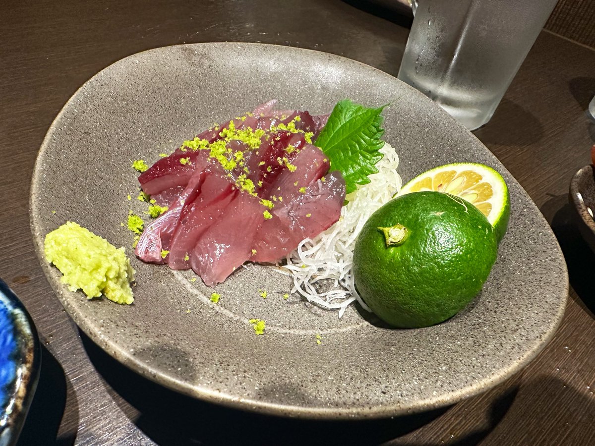 milololim's tweet photo. 全てが美味い居酒屋に来た、最高 https://t.co/1KvrHmD2Zm