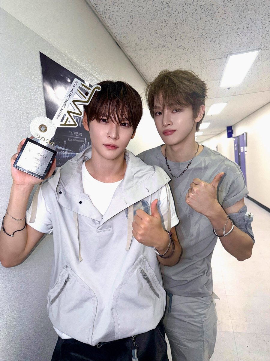 ses_rang's tweet photo. 하하 좋다 더주세요 https://t.co/KtUVQWUHPO