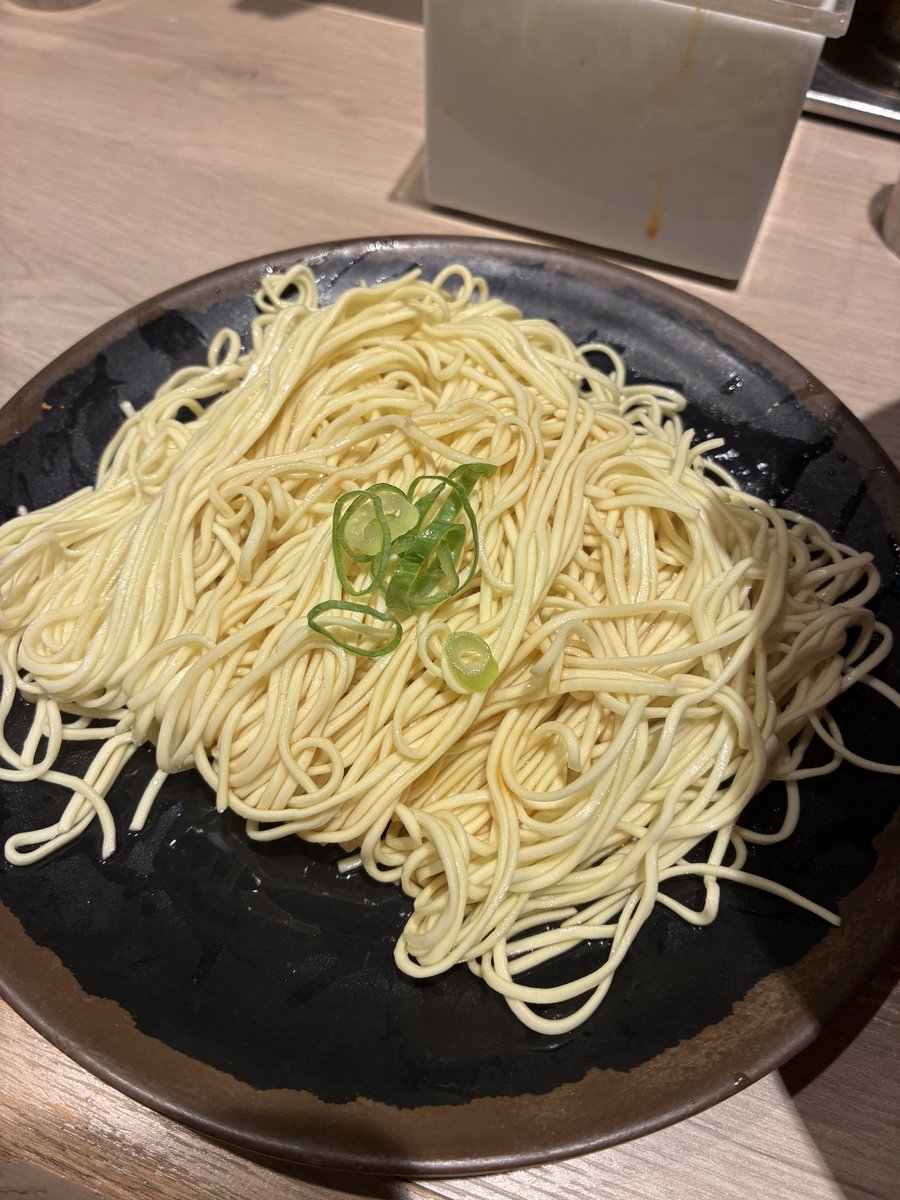 ryo250106's tweet photo. 替え玉いっぱい、お腹いっぱい https://t.co/ijdBTOlBmU